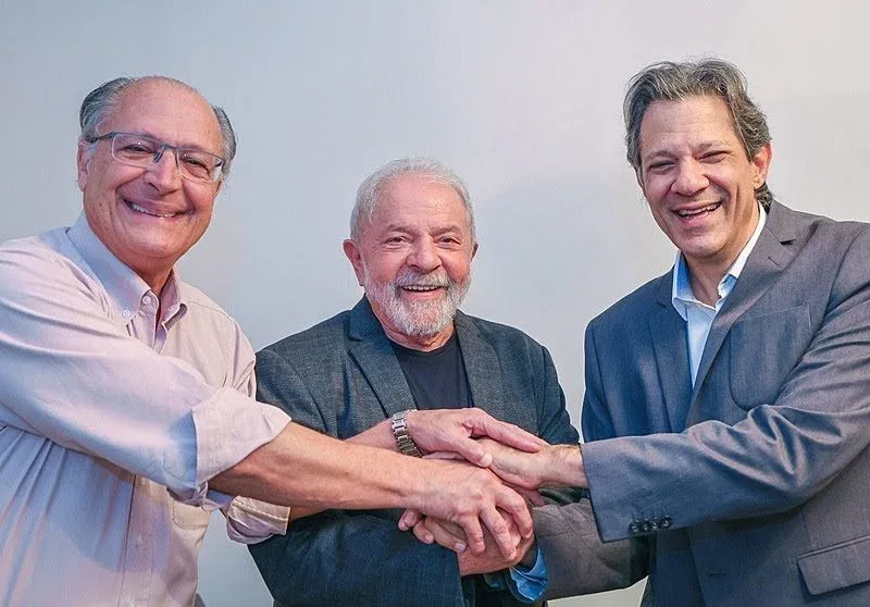 Lula quer que Haddad concorra ao governo de SP com ajuda de Alckmin
