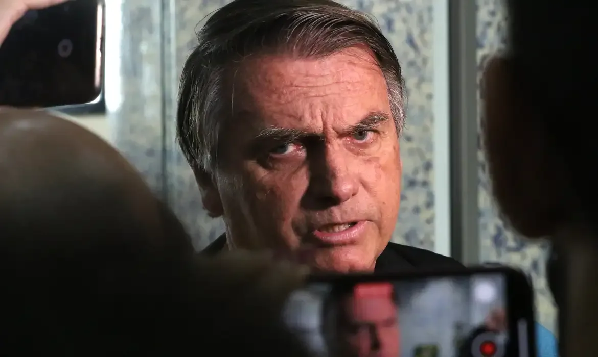 Defesa diz que Bolsonaro não tinha conhecimento sobre vídeo de Eduardo. Foto: Tânia Rêgo / Agência Brasil