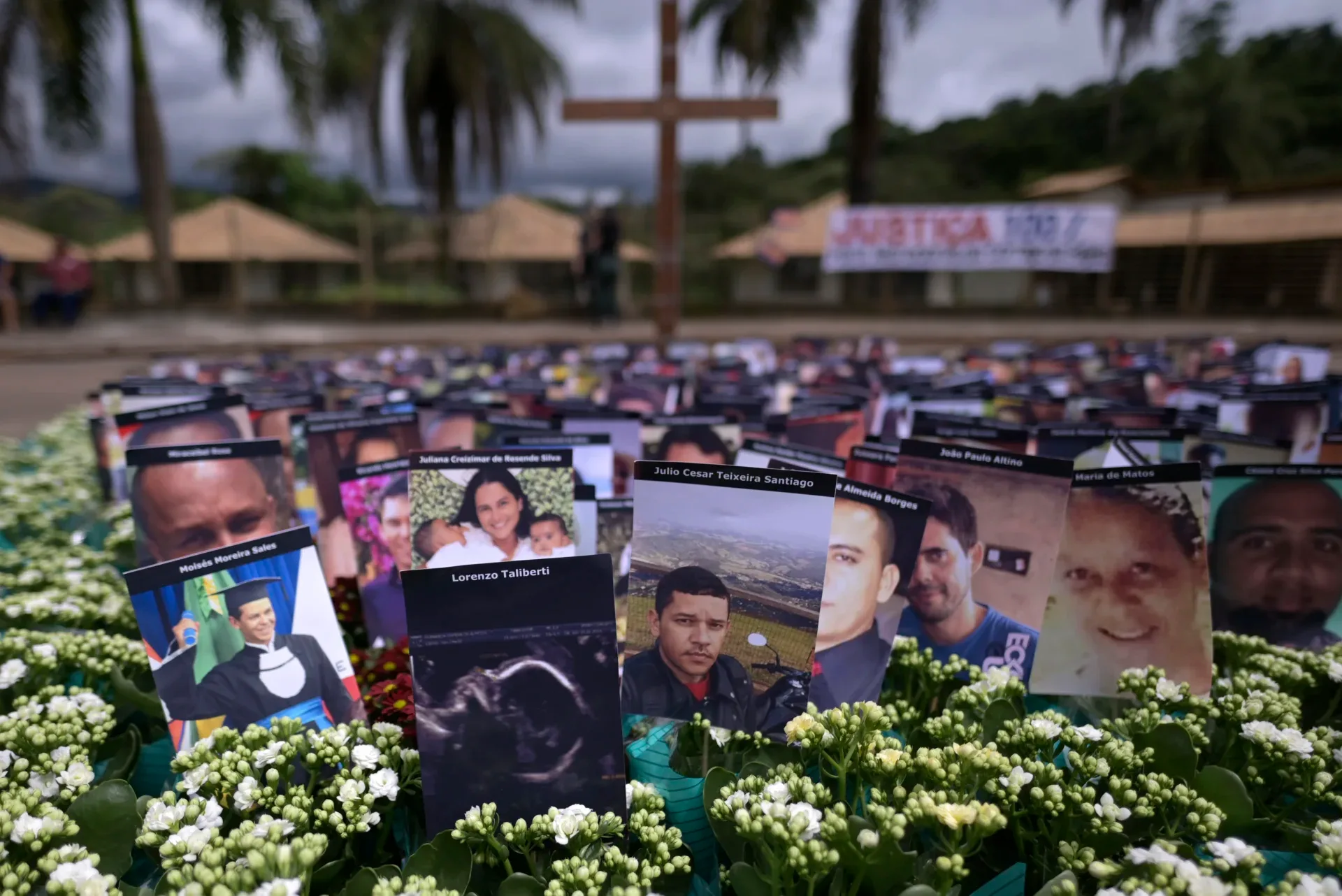 AFP 20230125 337U33B v1 HighRes BrazilAccidentDamCollapseAnniversaryTribute scaled