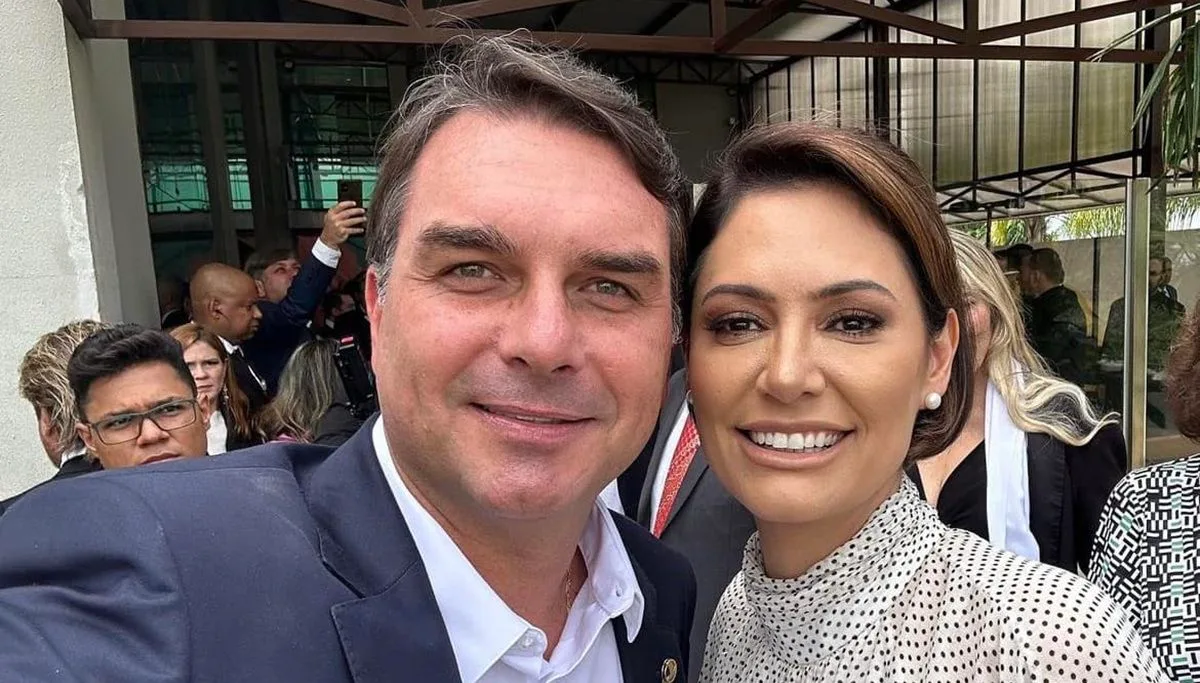 Michelle Bolsonaro e Flávio Bolsonaro