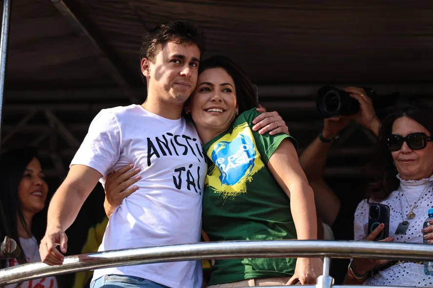 Nikolas Ferreira e Michelle Bolsonaro. Foto: Reprodução