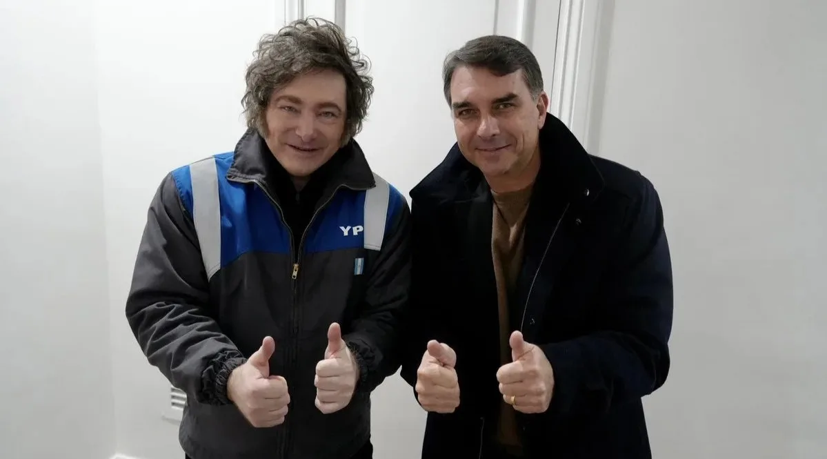 flavio e milei c239457c