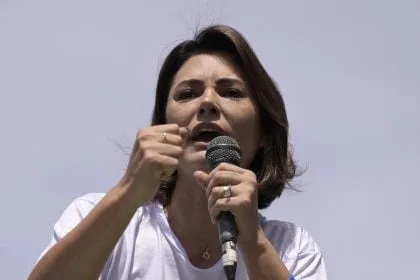 Michelle Bolsonaro responde críticas por elogiar iniciativa de Lula: ‘acima de ideologia’