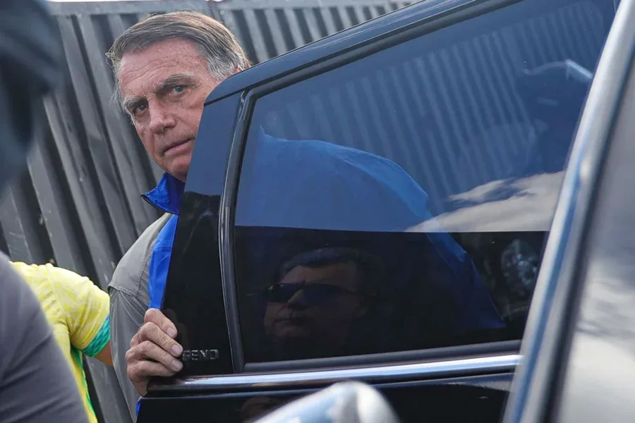 Bolsonaro teve a sua internação para cirurgia liberada por Alexandre de Moraes
