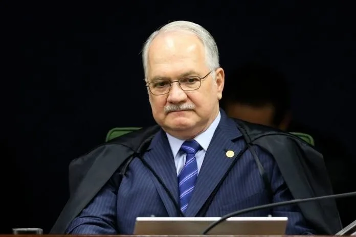 fachin nao comenta o aha uhu o fachin e nosso mas defende punir juiz com agenda ideologica edsonfach