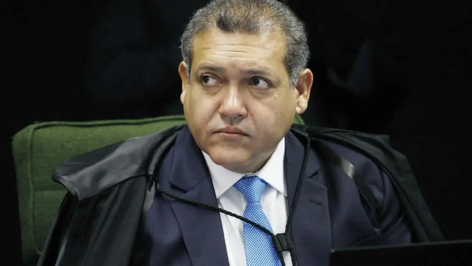 Nunes Marques deve segurar revisão criminal de Bolsonaro para não impactar eleições