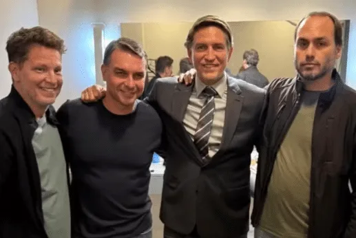 PF aciona EUA para rastrear R$ 61 milhões de Vorcaro em filme sobre Bolsonaro